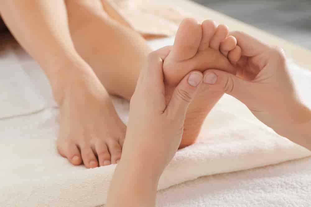 foot massage by mississauga best massage therapist kaizen health group