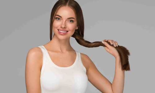 REDUCES DRYNESS AND FLAKINESS